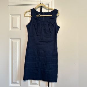 Women’s belted dress